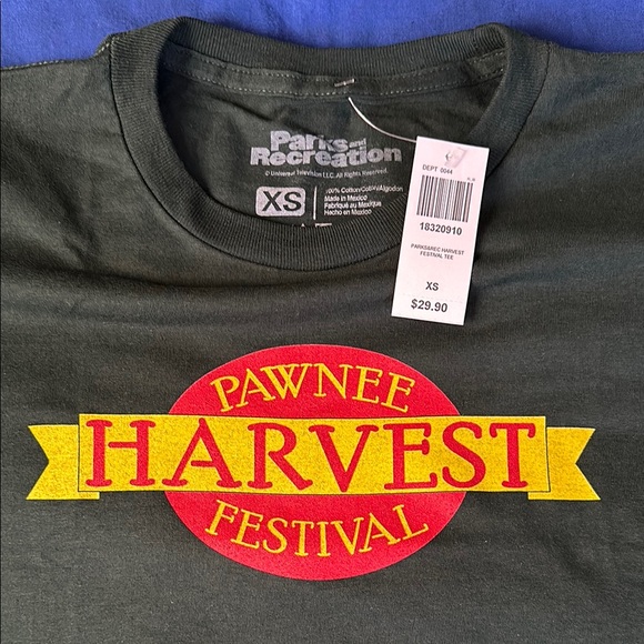 Graphic Dark Green T-Shirt (XS) - Picture 2 of 3